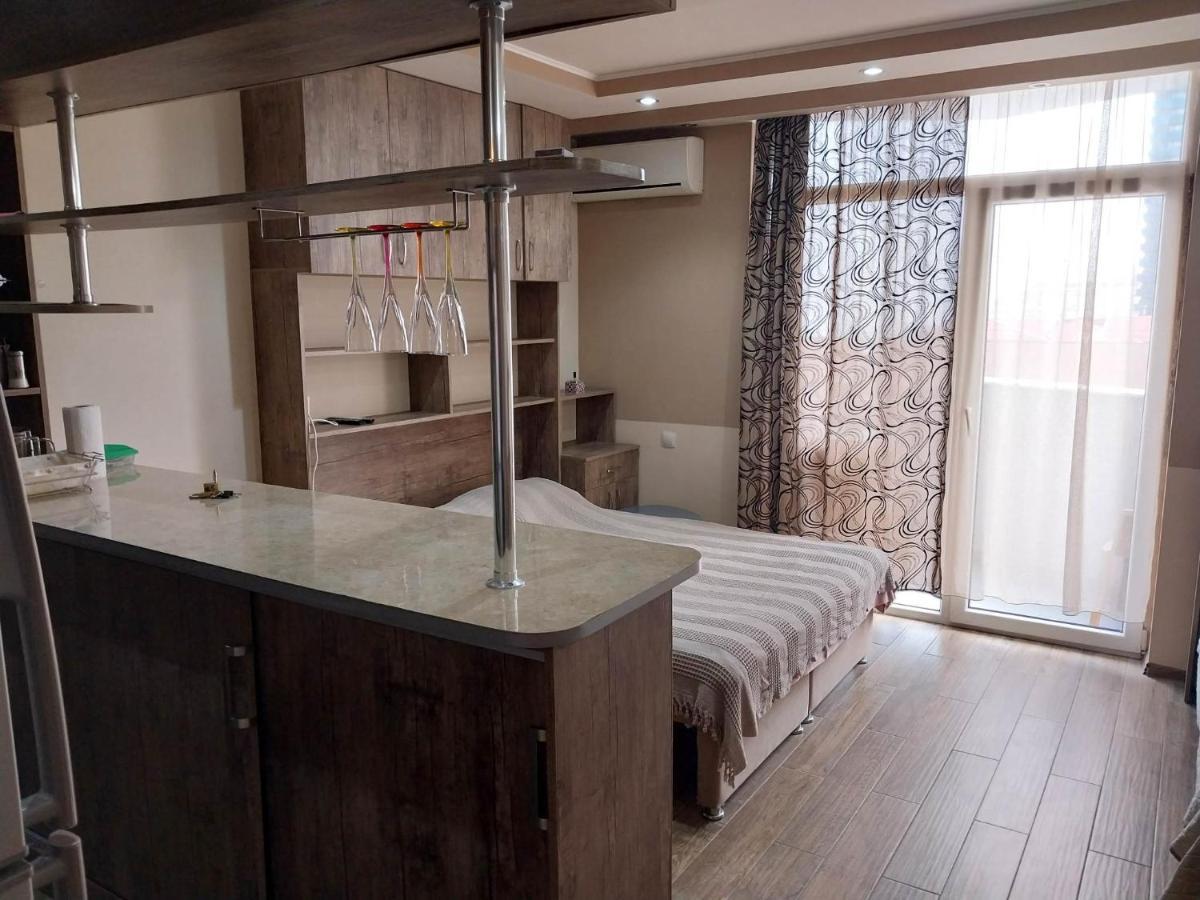 Apartamento Batumi Orbi Sea Tawer Exterior foto
