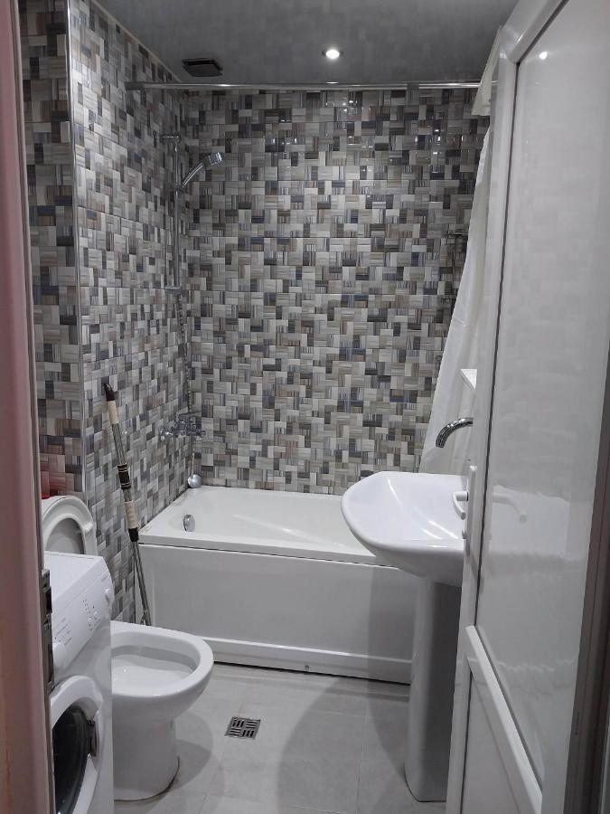Apartamento Batumi Orbi Sea Tawer Exterior foto